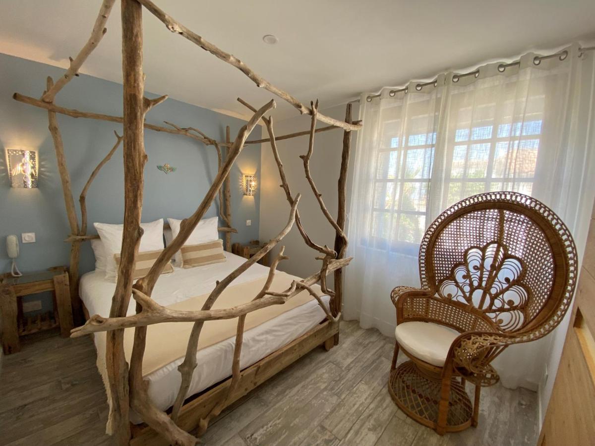 Hotel Le Neptune En Camargue Saintes-Maries-de-la-Mer Bagian luar foto