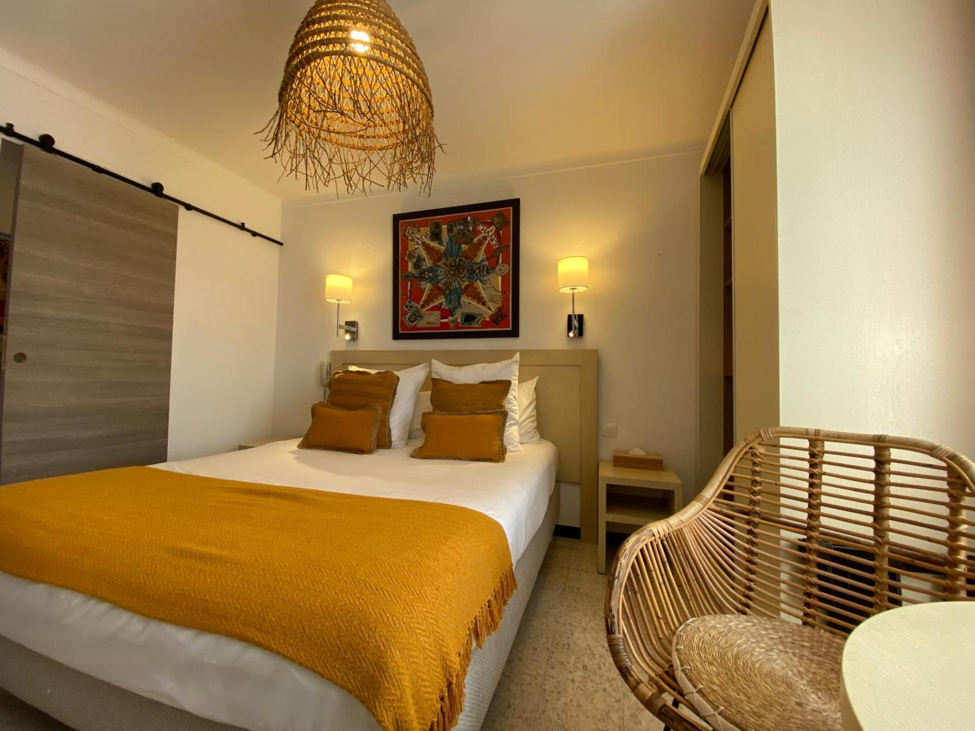 Hotel Le Neptune En Camargue Saintes-Maries-de-la-Mer Bagian luar foto