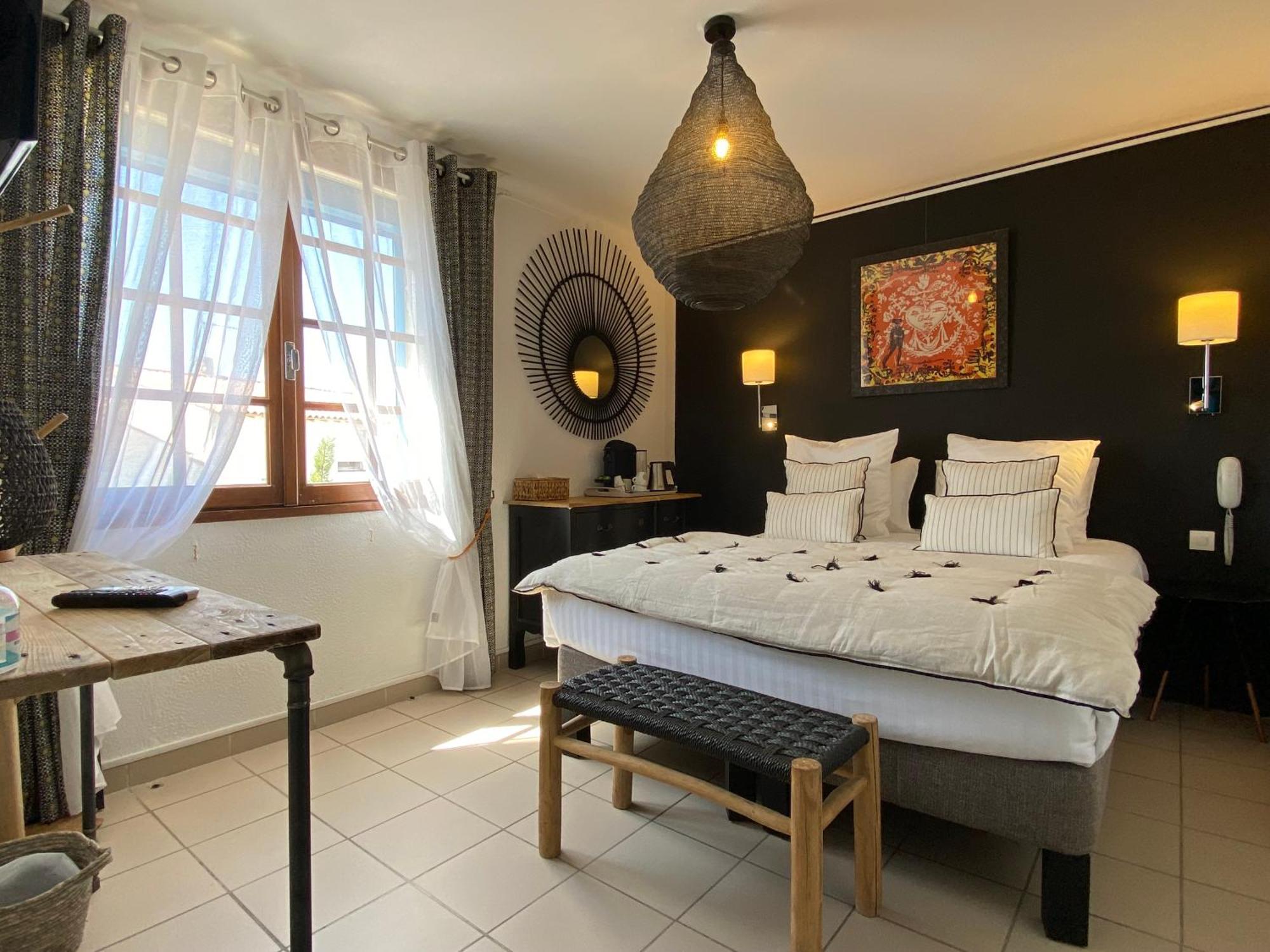 Hotel Le Neptune En Camargue Saintes-Maries-de-la-Mer Bagian luar foto