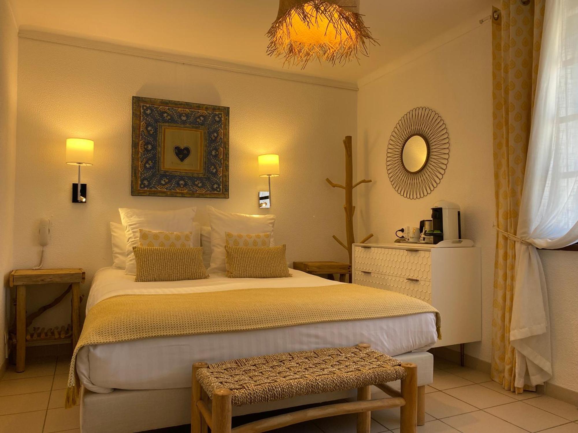 Hotel Le Neptune En Camargue Saintes-Maries-de-la-Mer Bagian luar foto