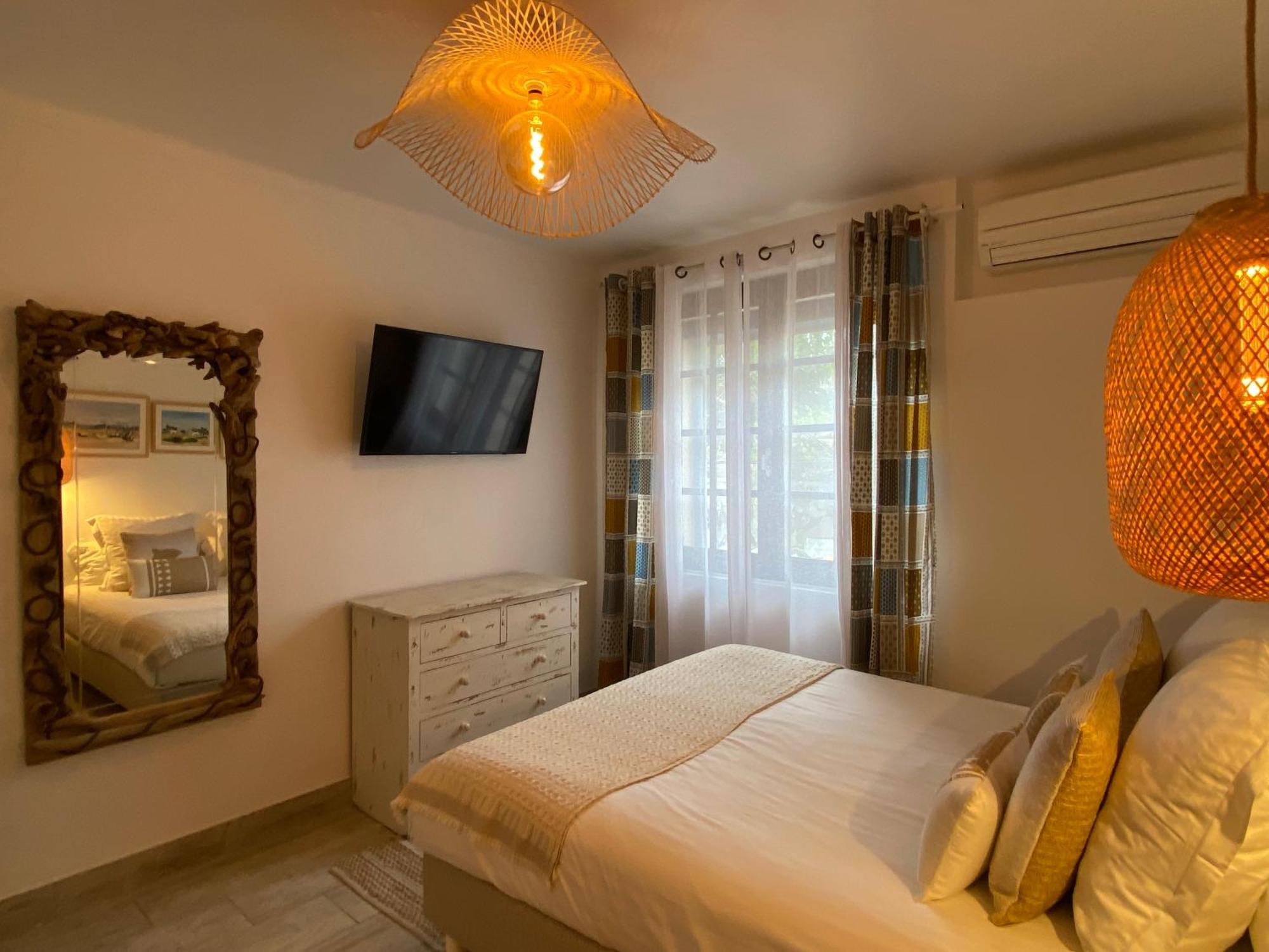 Hotel Le Neptune En Camargue Saintes-Maries-de-la-Mer Bagian luar foto